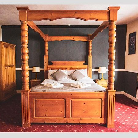The George Hotel, Dereham Zewnętrze zdjęcie