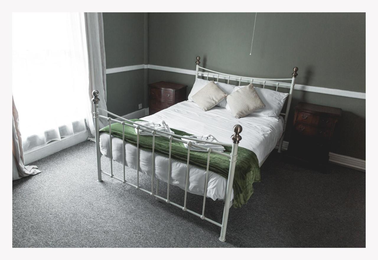 The George Hotel, Dereham Zewnętrze zdjęcie